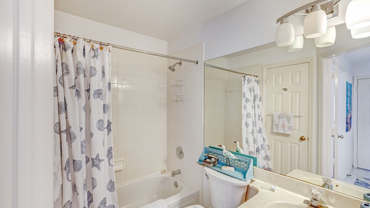 Photo of Bathroom in Hammock Bay