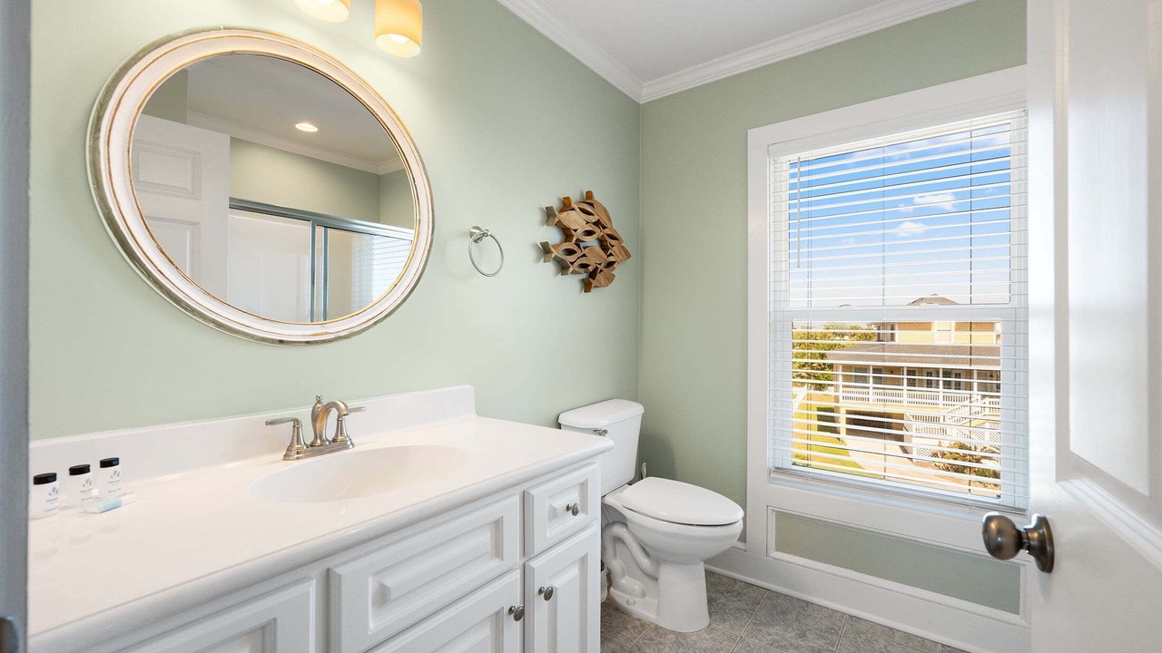 Photo of Bathroom in Beachwalk