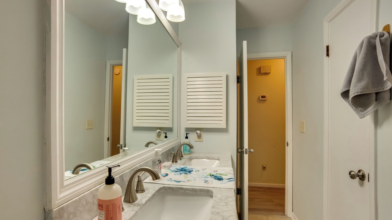Photo of Bathroom in Beaufort
