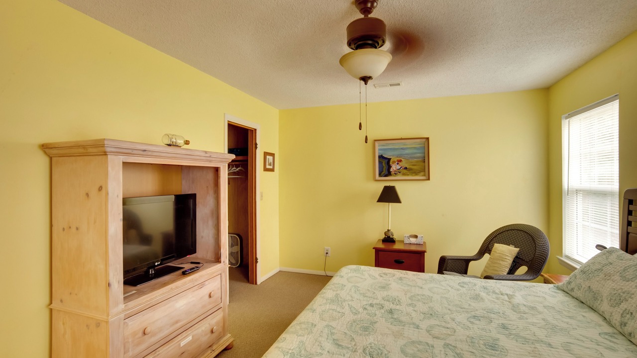 Photo of Bedroom in Beaufort