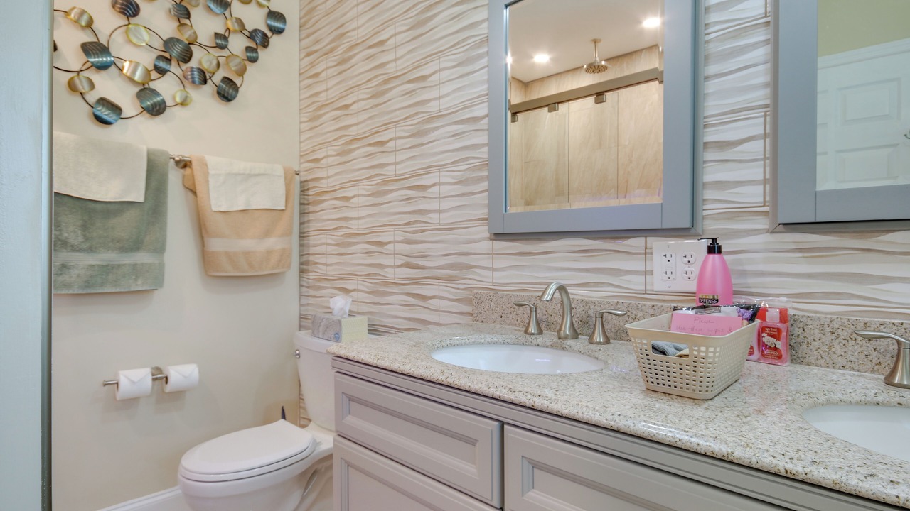 Photo of Bathroom in Chapin