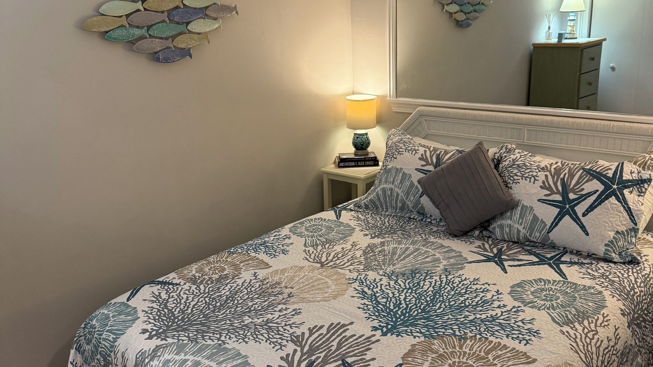 Photo of Bedroom in Folly Field