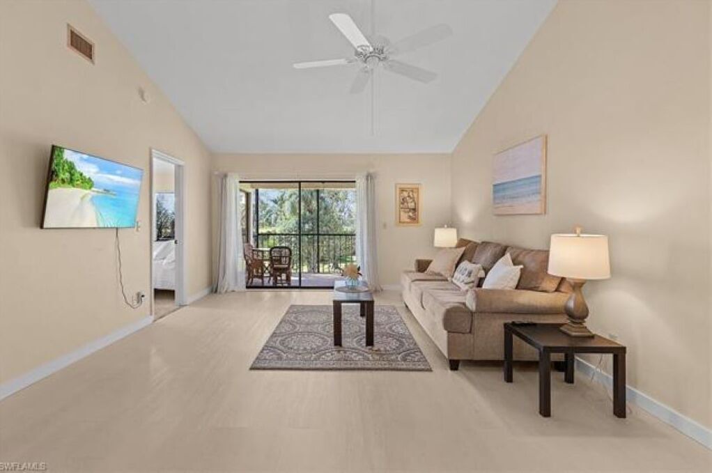 Photo of Livingroom in Lely Golf Estates