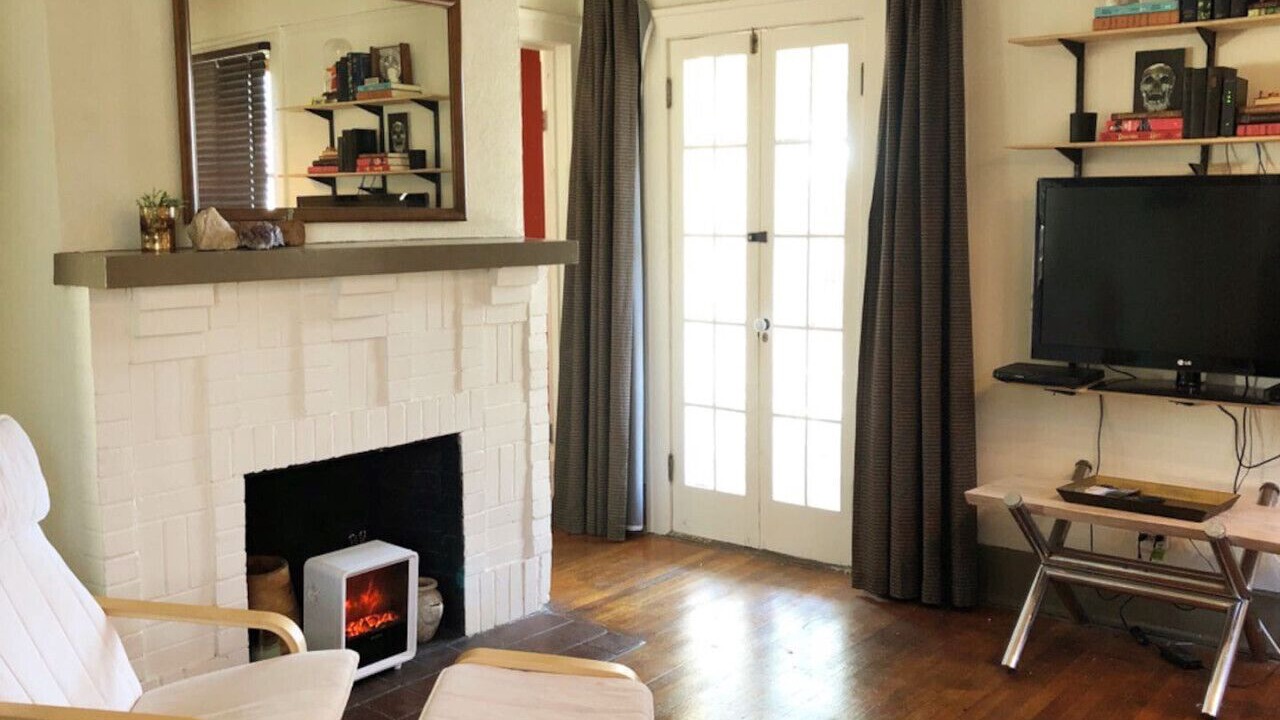 Photo of Livingroom in Thomas Square