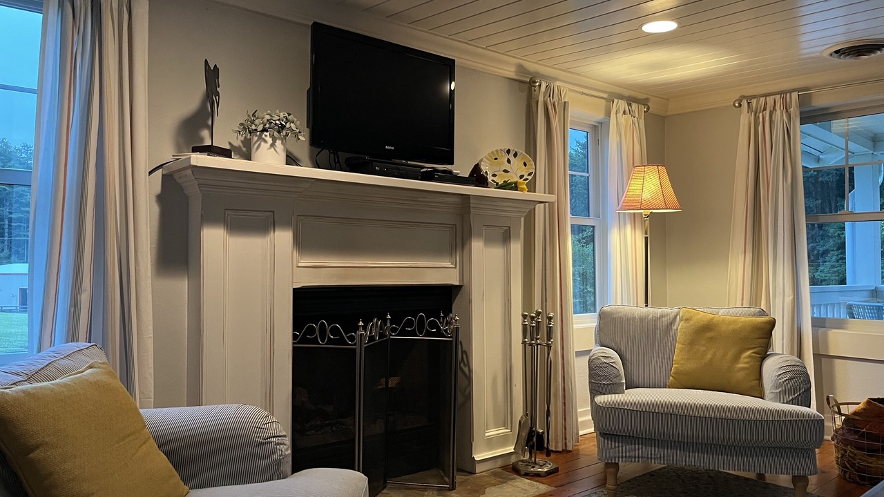 Photo of Livingroom in Hendersonville