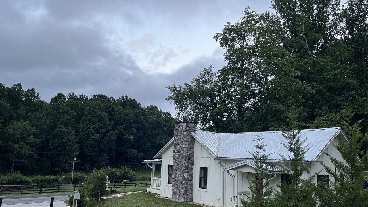 Photo of Outdoor in Hendersonville