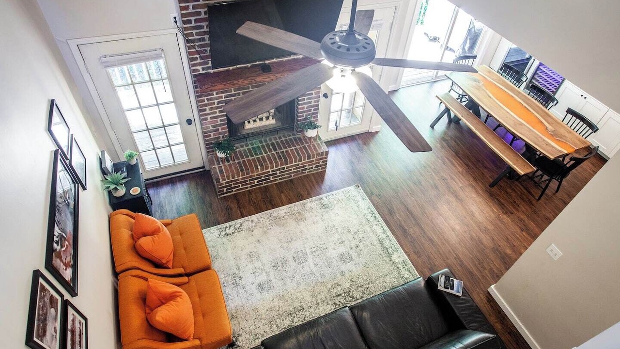 Photo of Livingroom in Clemson