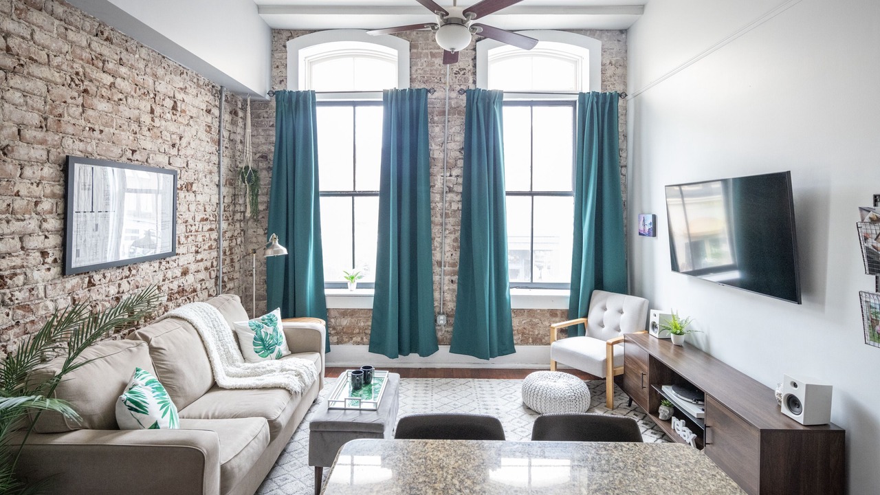 Photo of Livingroom in Yamacraw Village