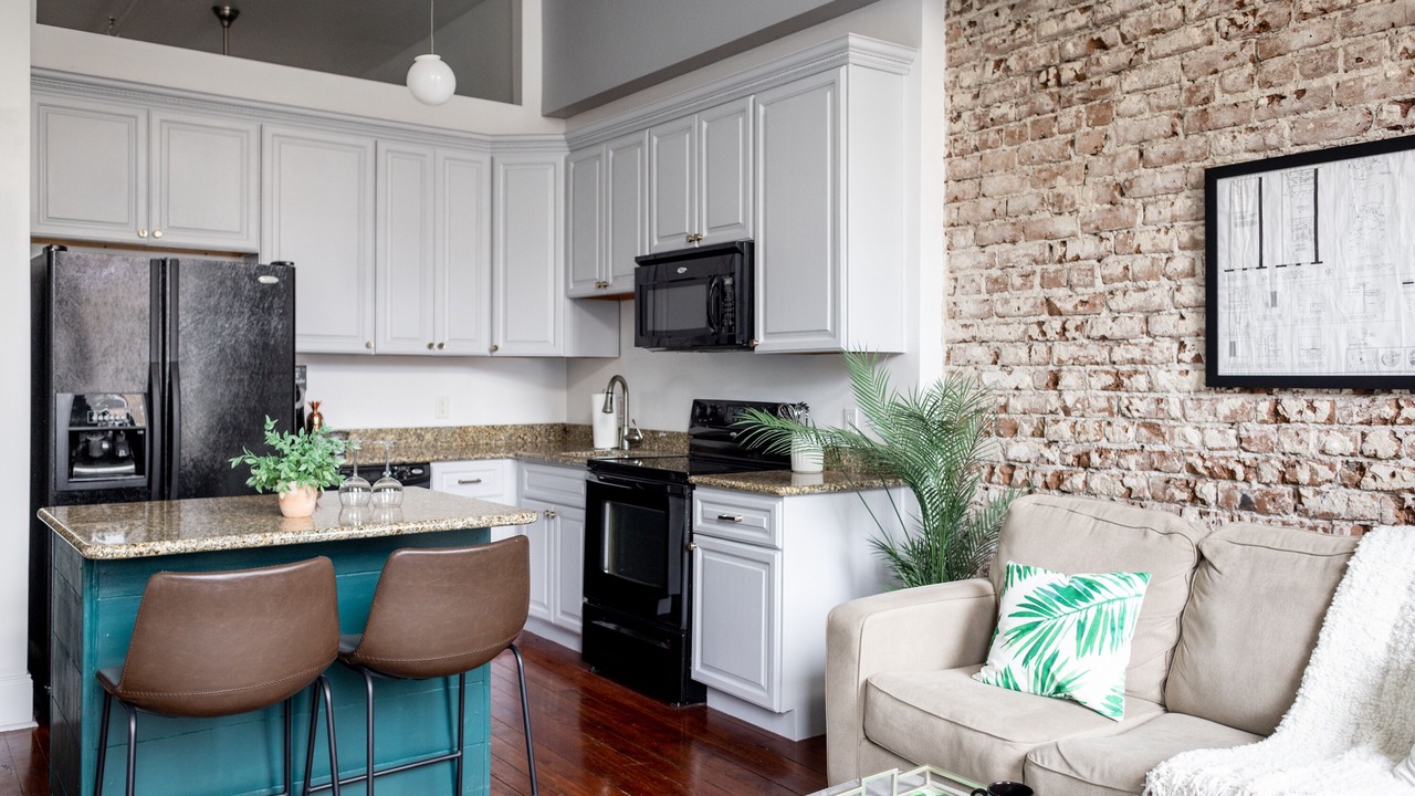 Photo of Livingroom in Yamacraw Village