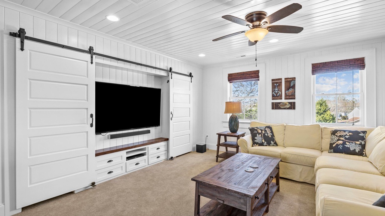 Photo of Livingroom in Swansboro