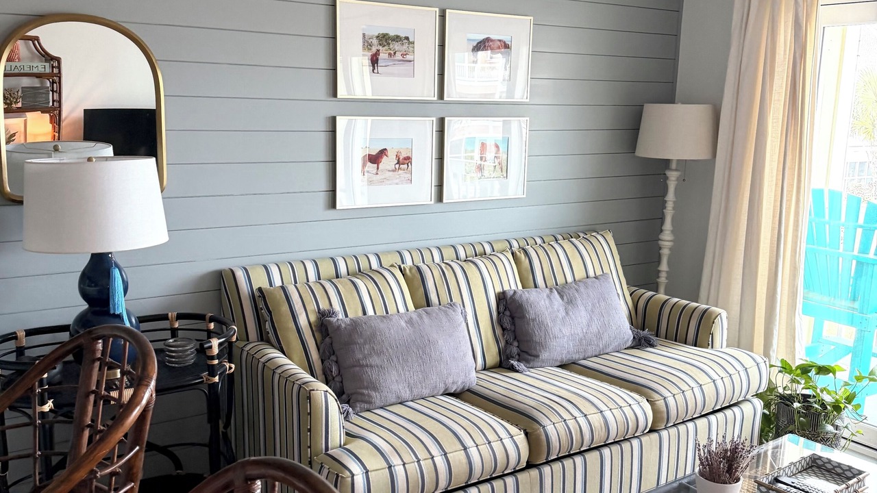Photo of Livingroom in Emerald Isle