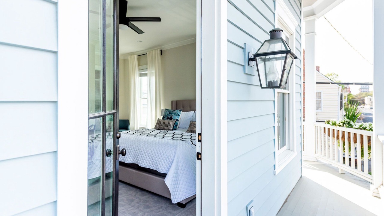 Photo of Bedroom in Historic District - North