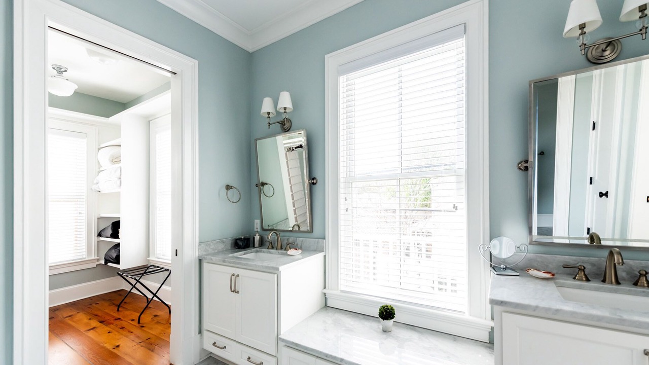 Photo of Bathroom in Historic District - North
