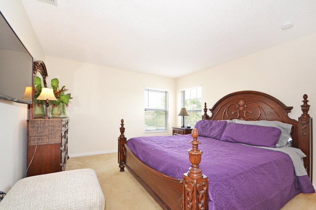 Photo of Bedroom in Seasons