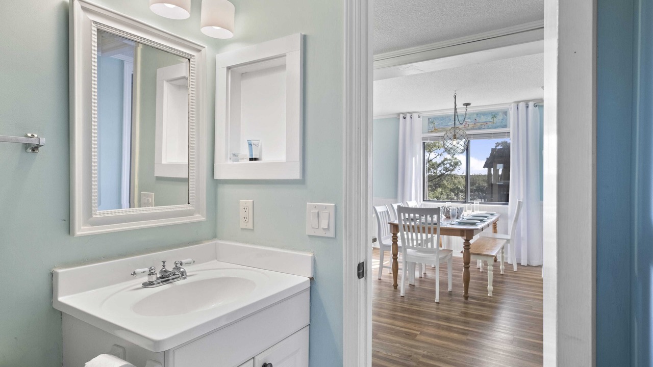 Photo of Bathroom in Folly Field
