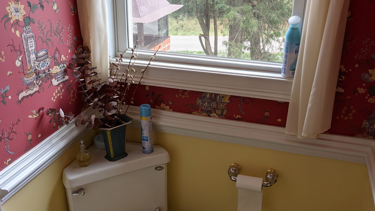 Photo of Bathroom in Dewy Rose