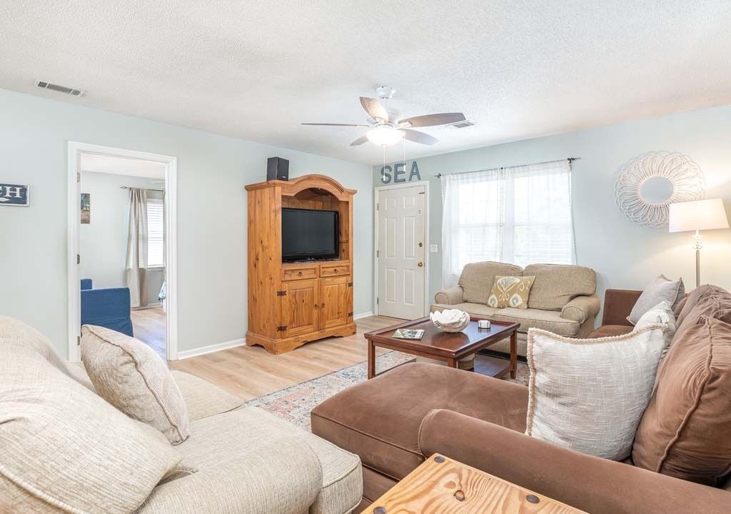 Photo of Livingroom in Tybee Island