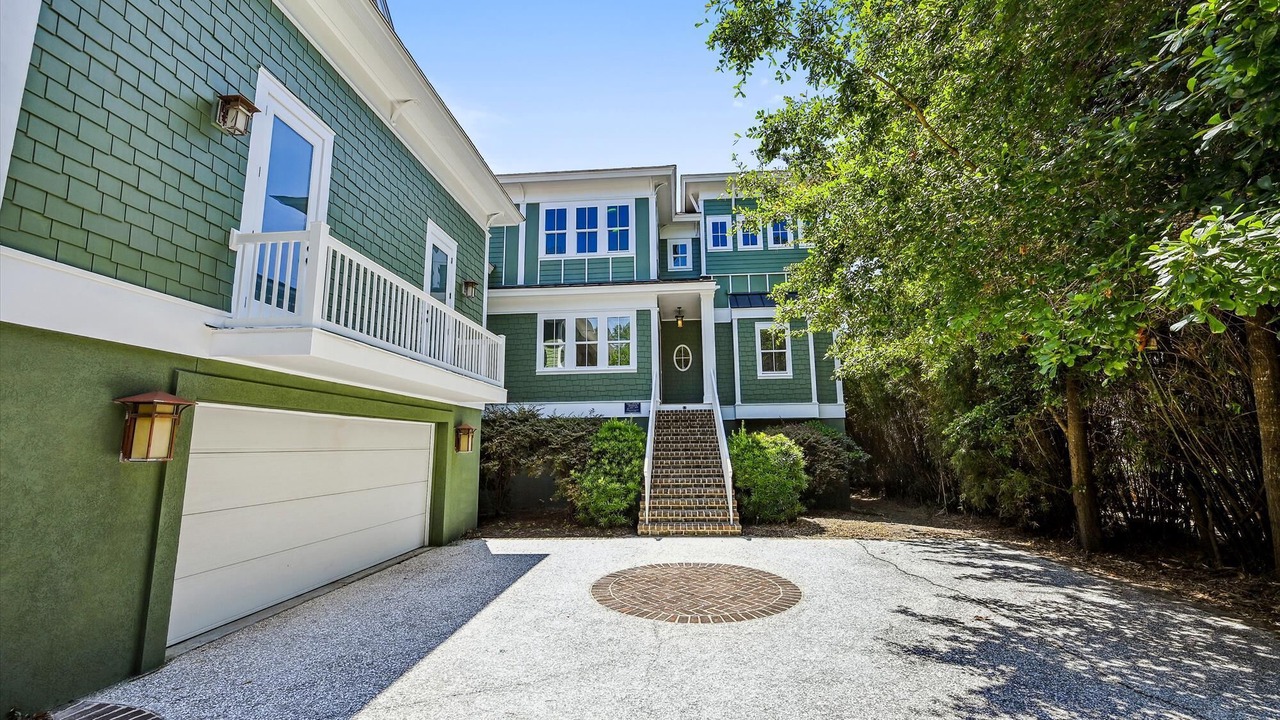 Photo of Outdoor in Folly Field