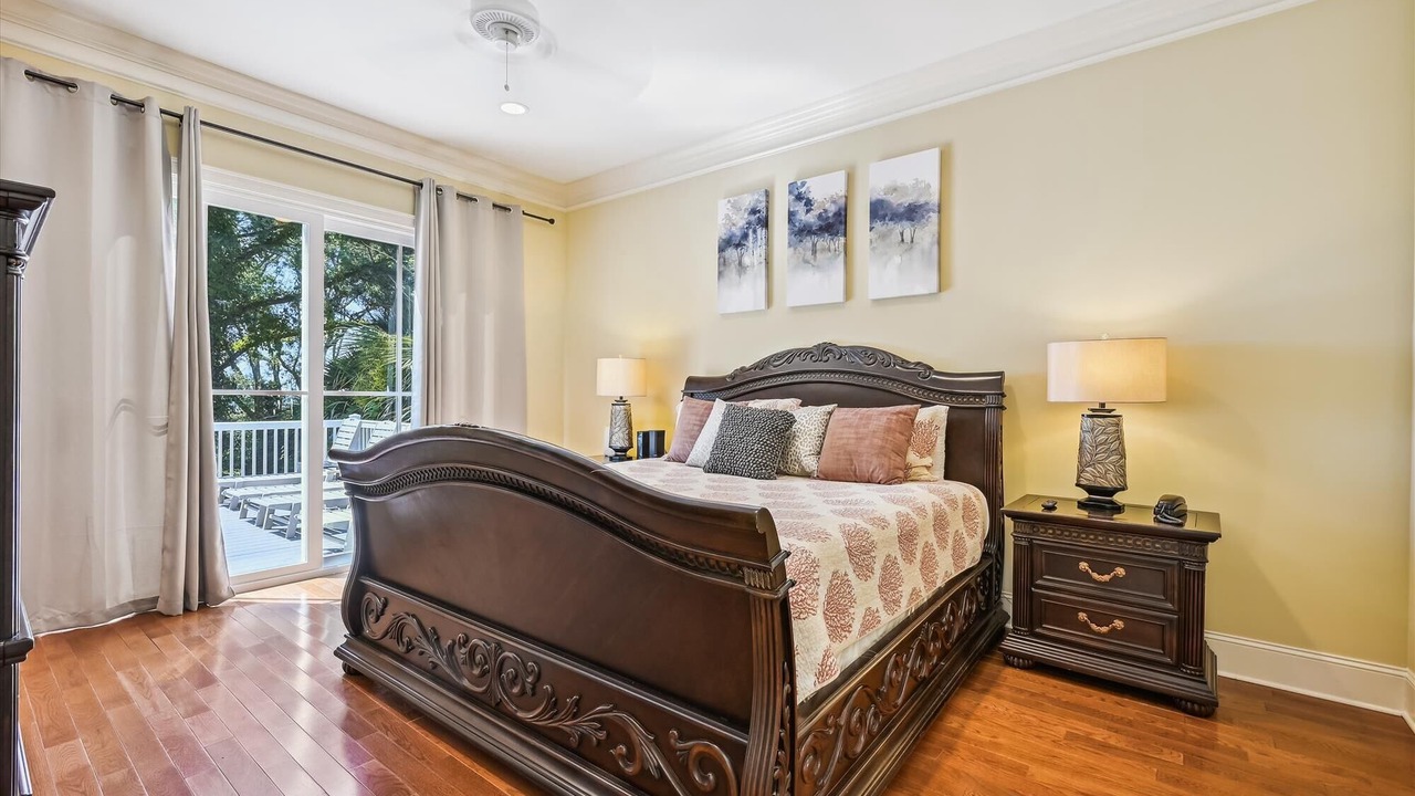 Photo of Bedroom in Folly Field