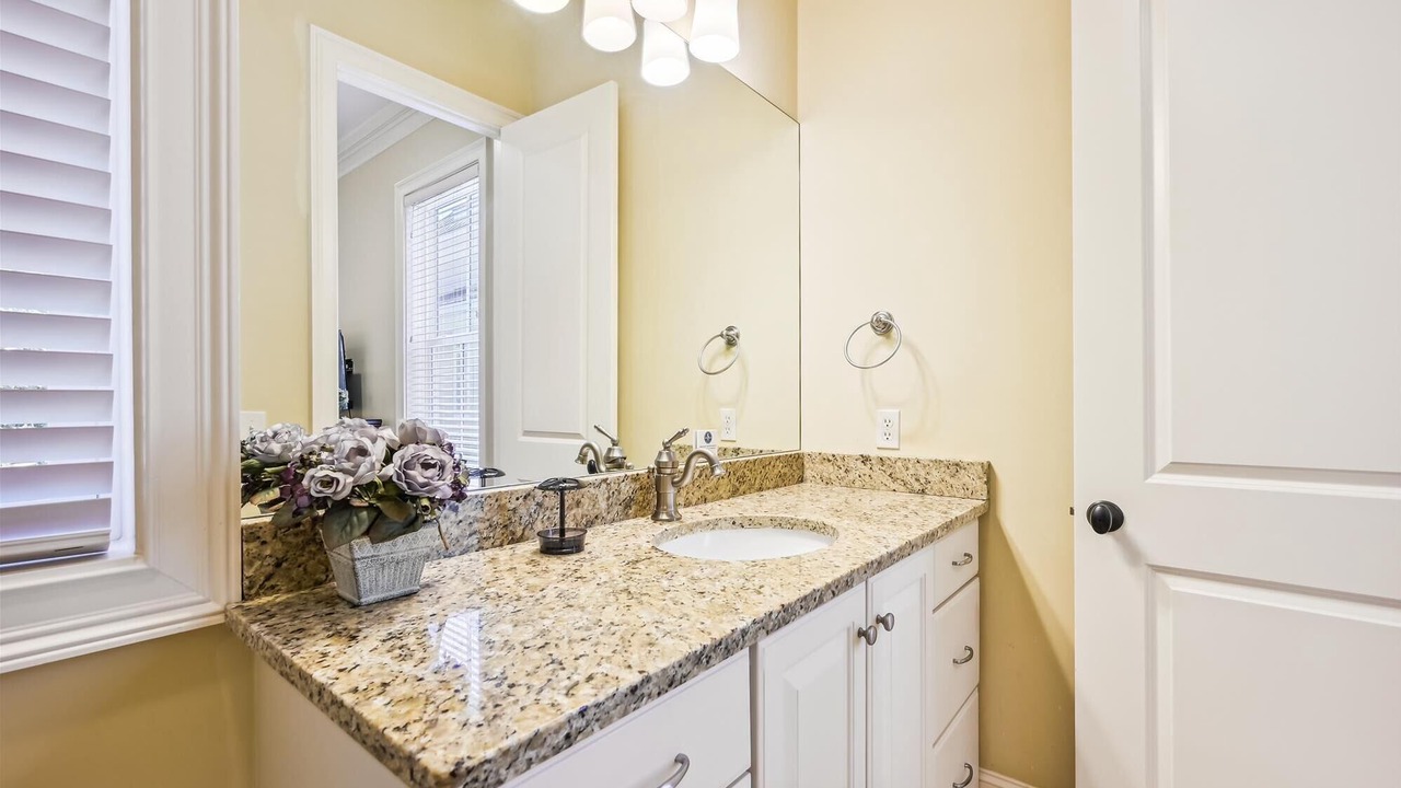 Photo of Bathroom in Folly Field