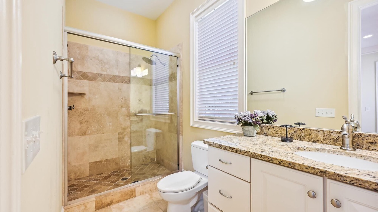 Photo of Bathroom in Folly Field