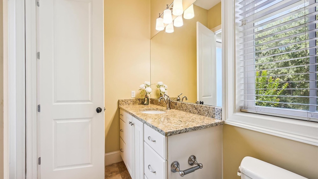 Photo of Bathroom in Folly Field