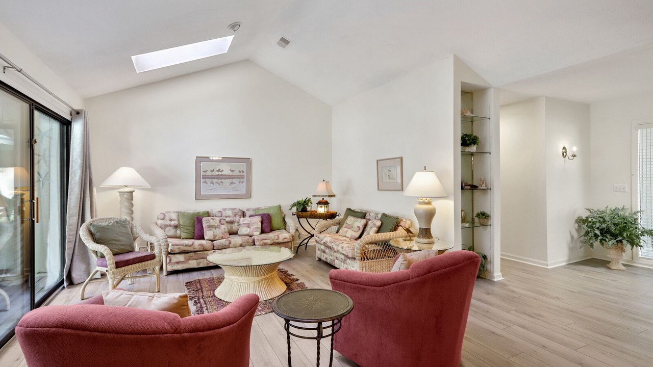 Photo of Livingroom in Heritage Woods