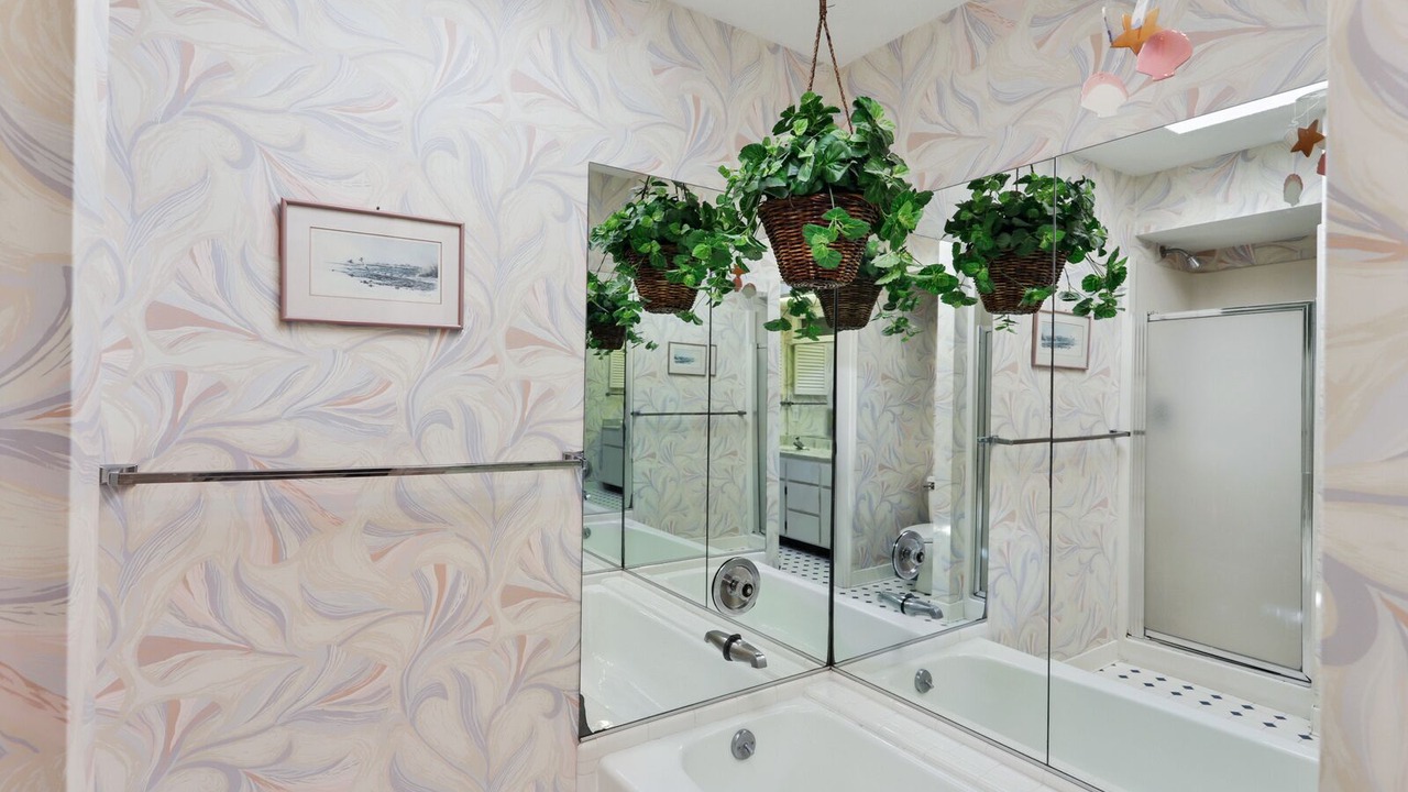 Photo of Bathroom in Heritage Woods