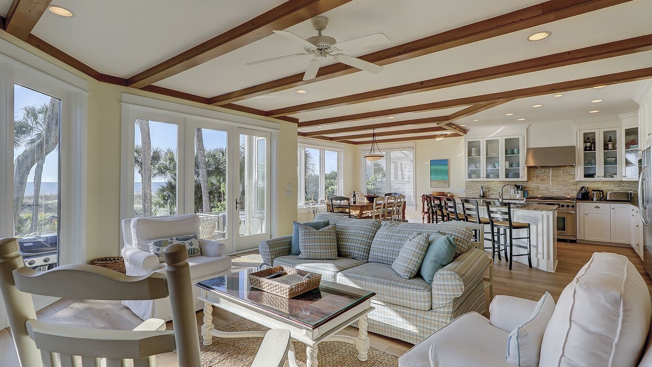 Photo of Livingroom in North Forest Beach