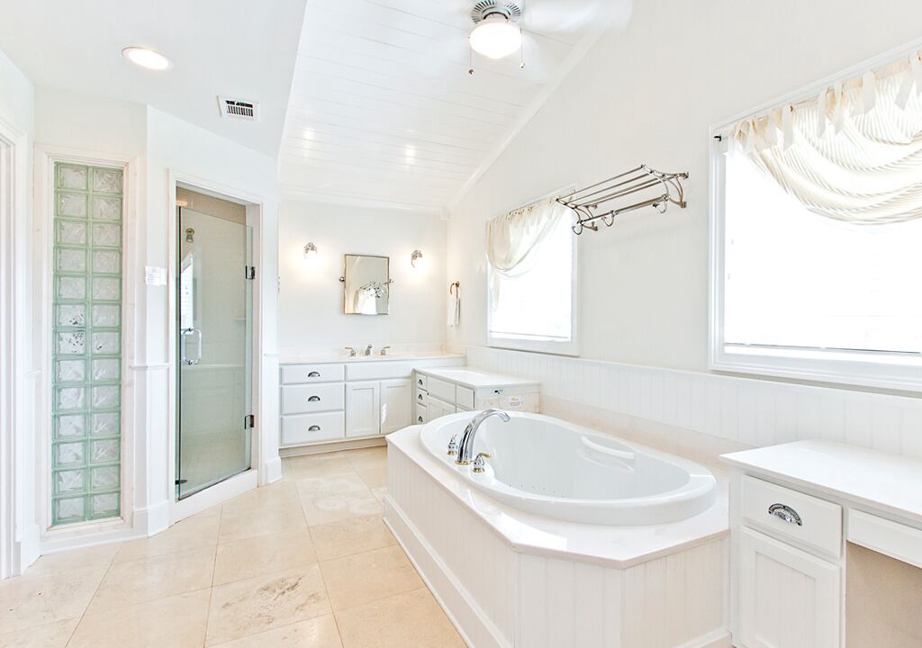 Photo of Bathroom in Tybee Island