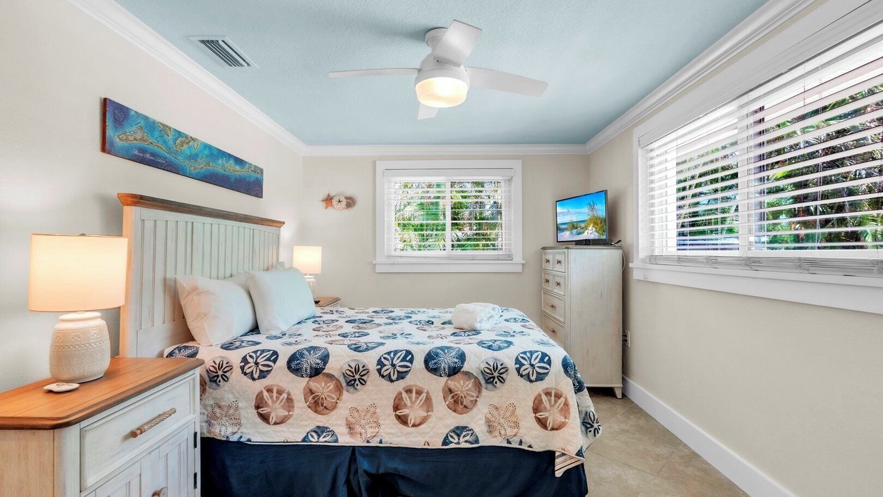 Photo of Bedroom in Holmes Beach