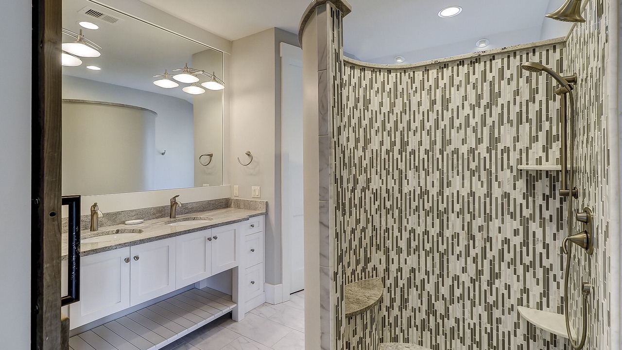 Photo of Bathroom in North Forest Beach