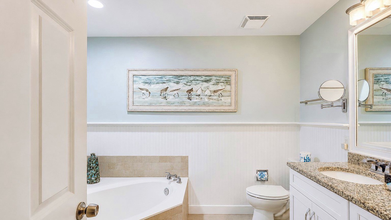 Photo of Bathroom in North Forest Beach