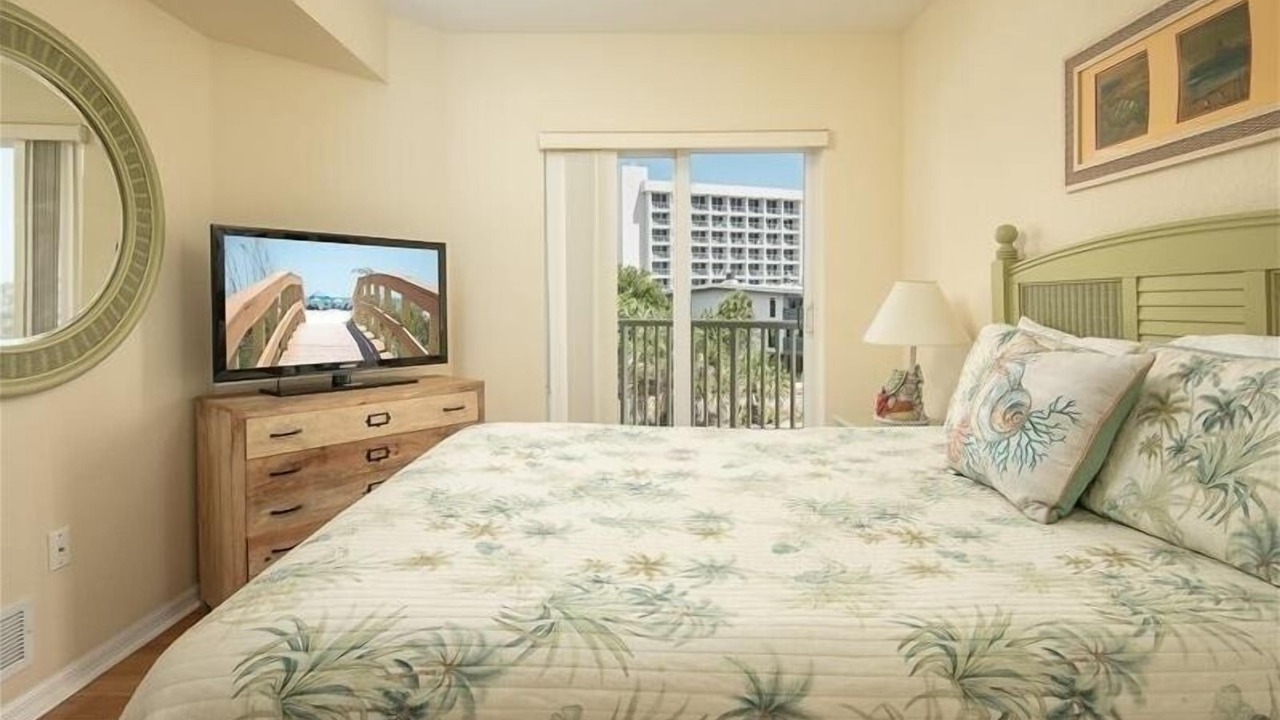 Photo of Patio Balcony in Treasure Island