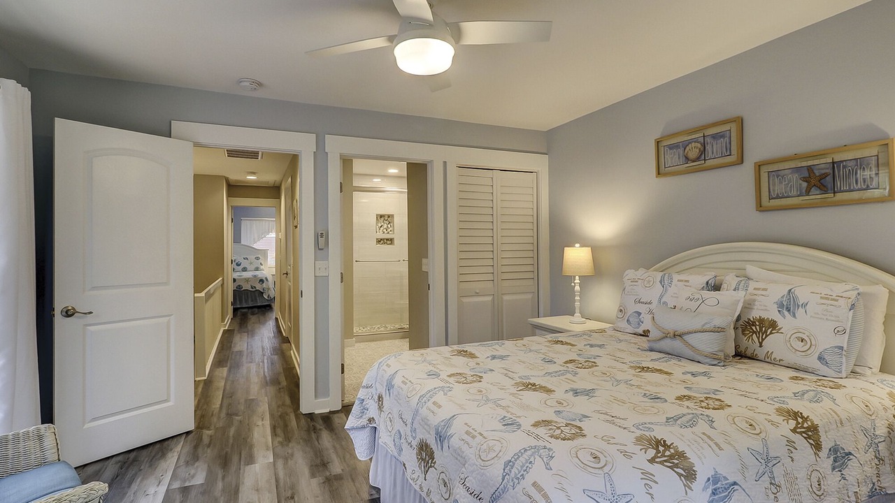 Photo of Bedroom in North Forest Beach