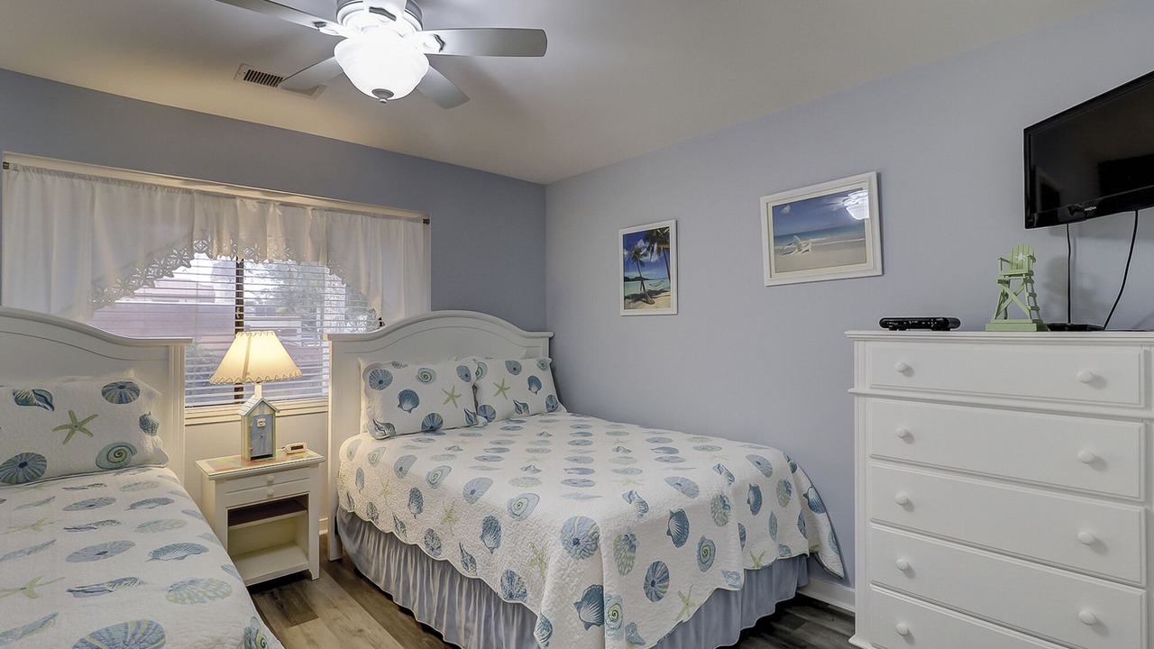 Photo of Bedroom in North Forest Beach