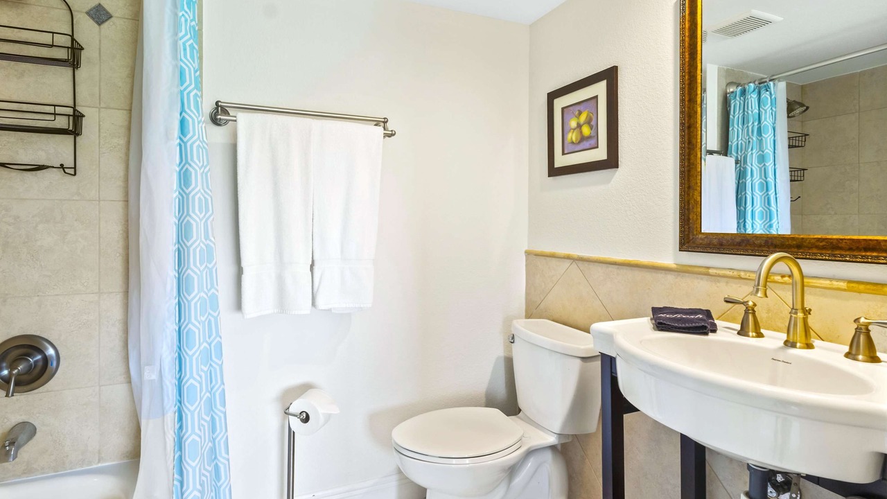 Photo of Bathroom in Lely Golf Estates