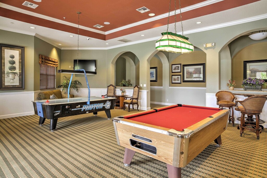 Photo of Livingroom in Trafalgar Village