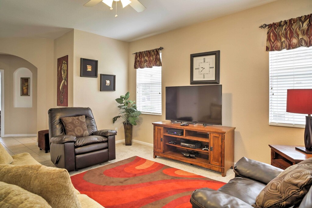 Photo of Livingroom in Trafalgar Village