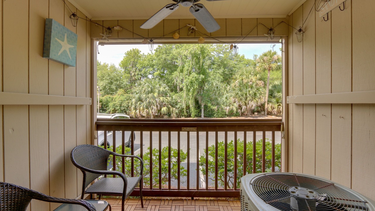 Photo of Patio Balcony in North Forest Beach