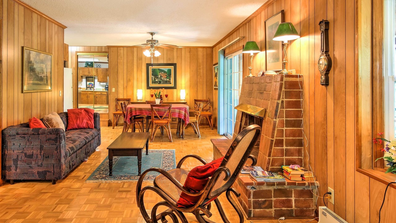 Photo of Livingroom in Mountain Rest