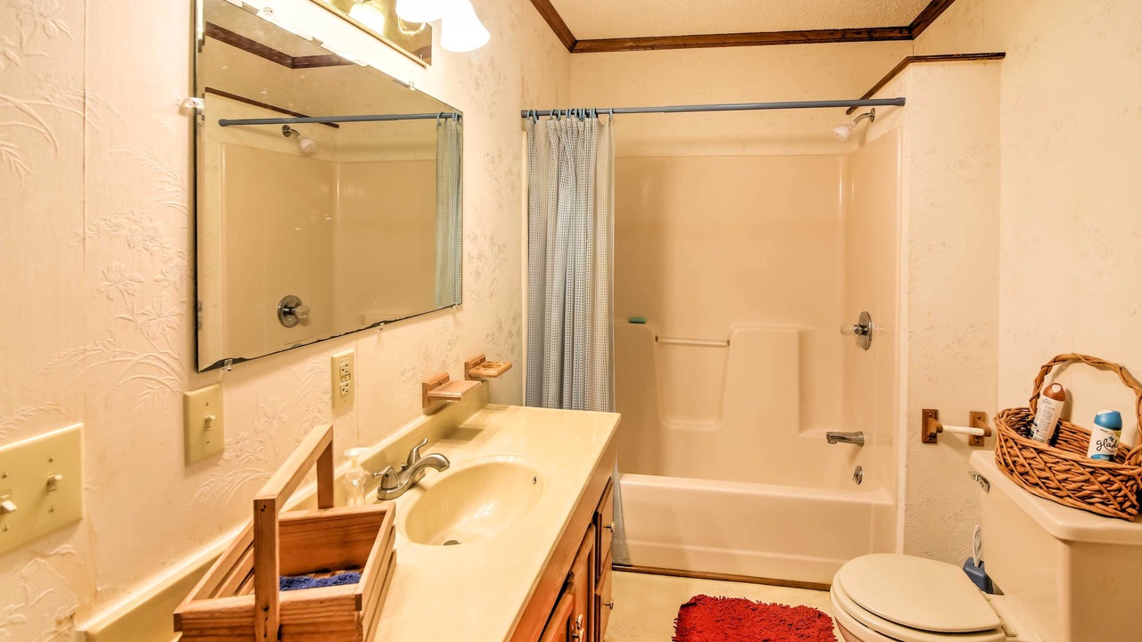 Photo of Bathroom in Mountain Rest