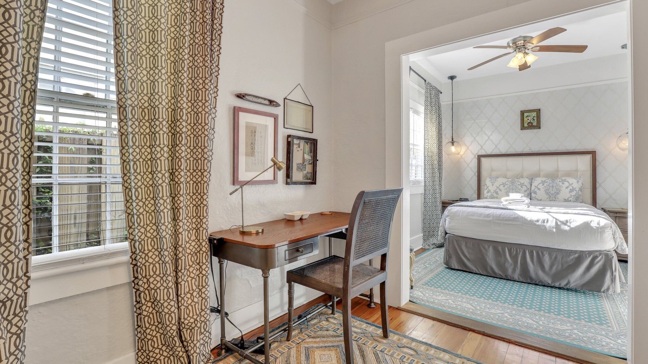 Photo of Bedroom in Beach Institute