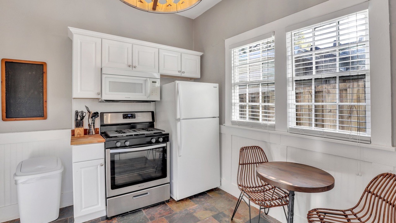 Photo of Kitchen in Beach Institute