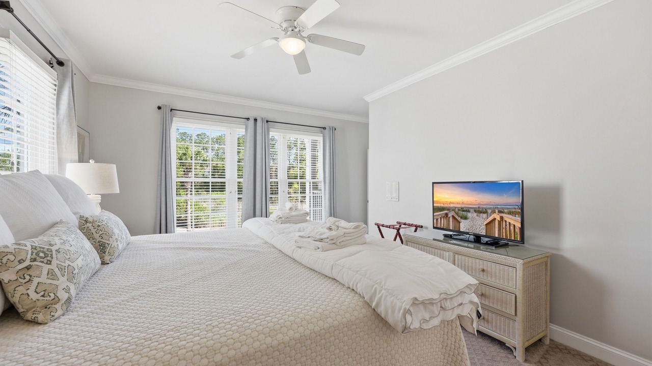 Photo of Bedroom in Debordieu Colony