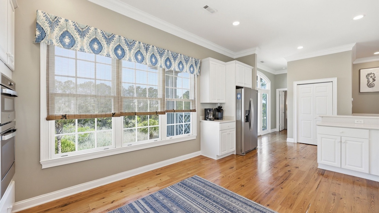 Photo of Kitchen in Debordieu Colony