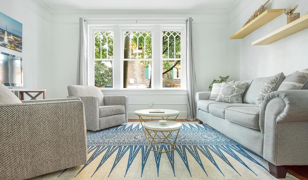 Photo of Livingroom in Historic District - North