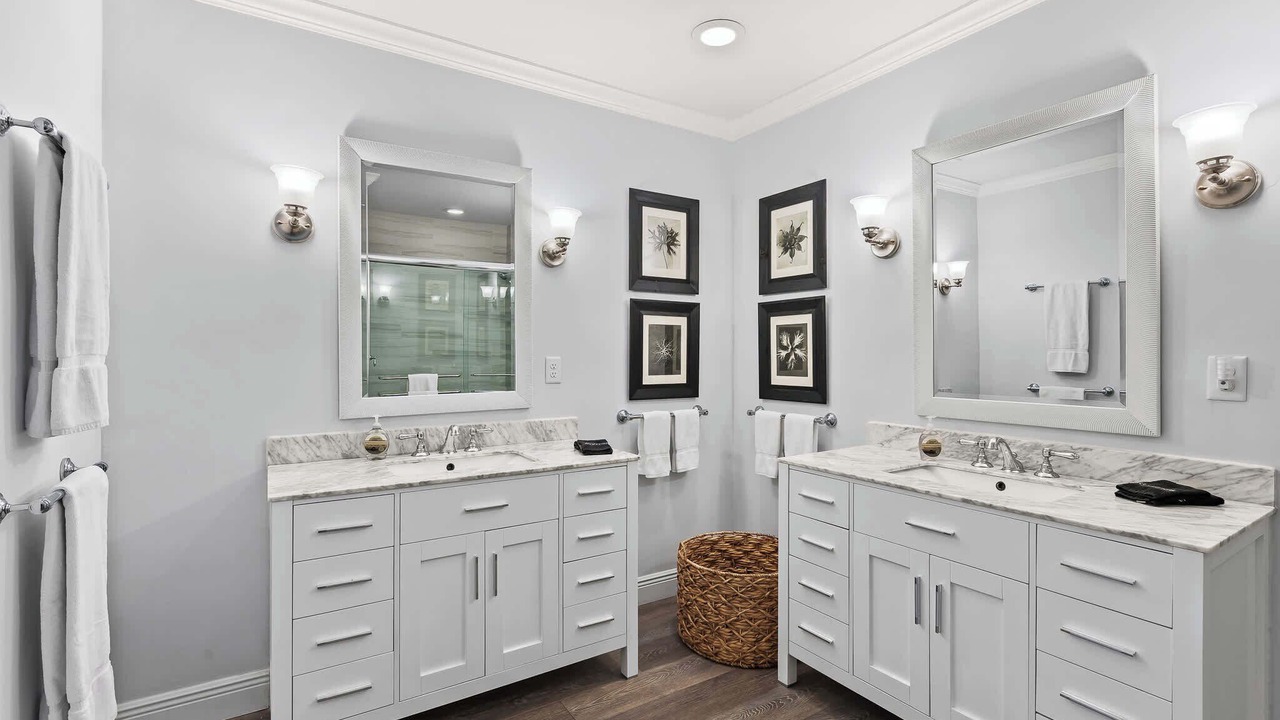Photo of Bathroom in Naples
