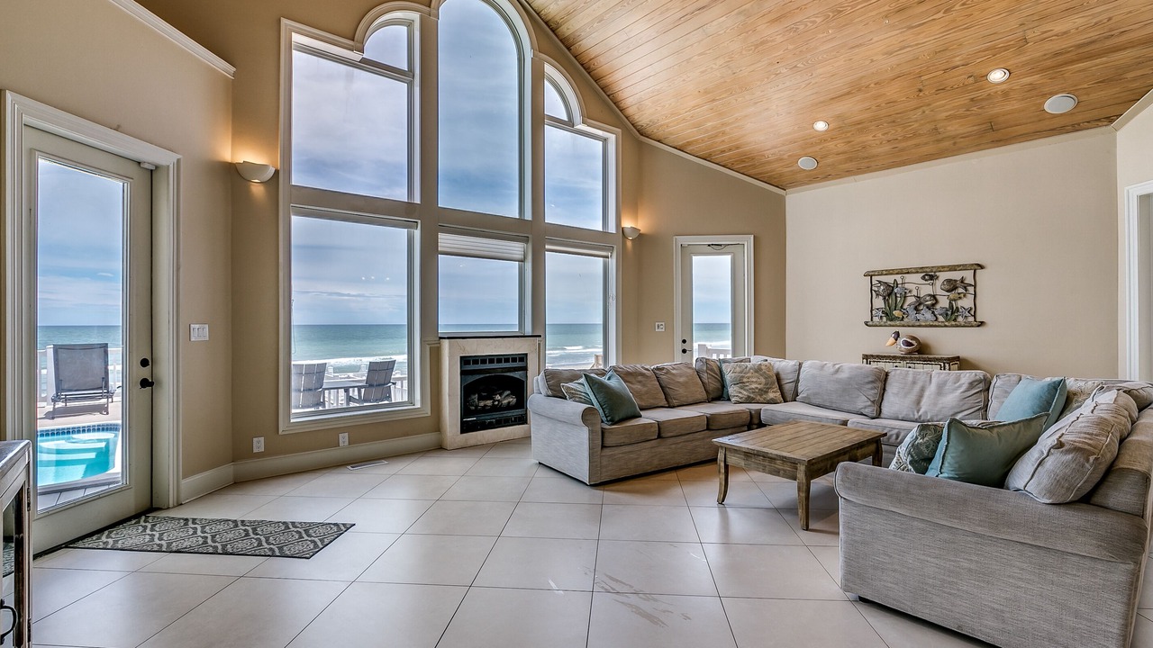 Photo of Livingroom in Long Bay Estates