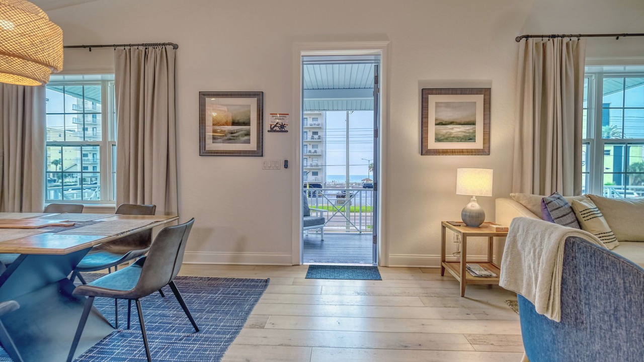 Photo of Livingroom in Madeira Beach